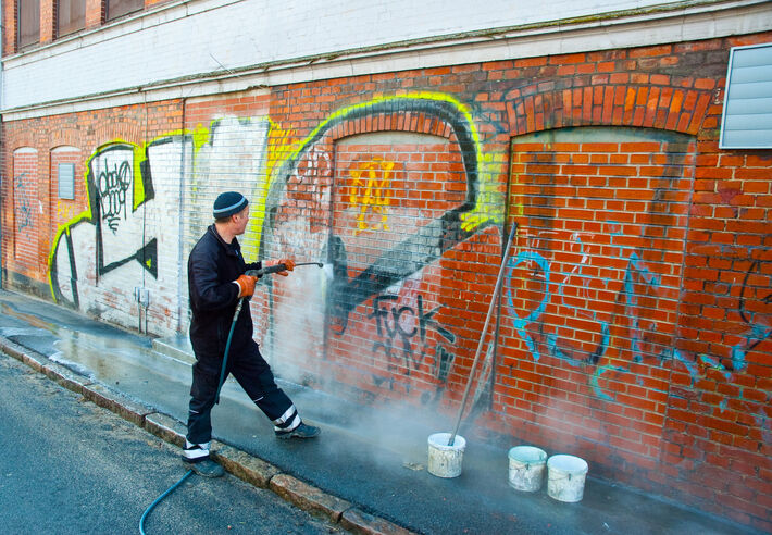 Graffiti Removal by Reubo's Wash LLC 