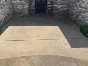 Before and After Residential Pressure Washing Services in Dallas, TX (2)